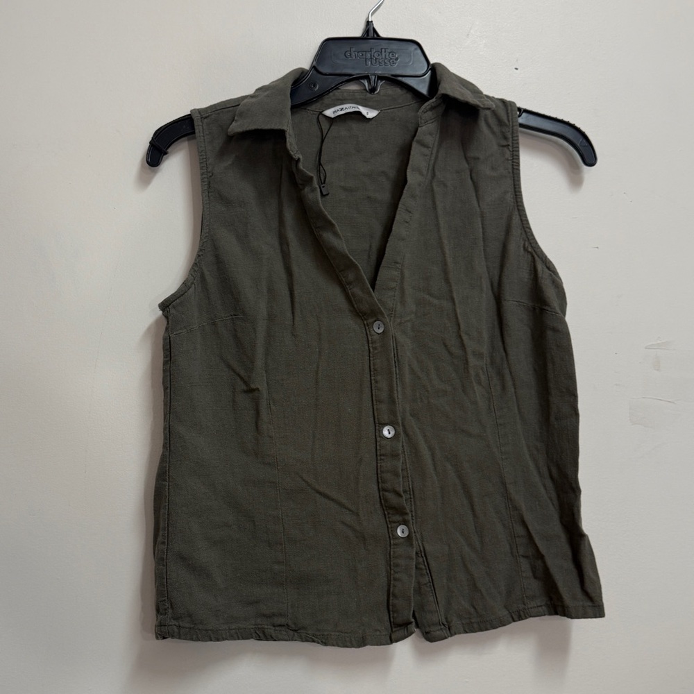 Piazza Italia Linen blend button down sleeveless shirt khaki green button down